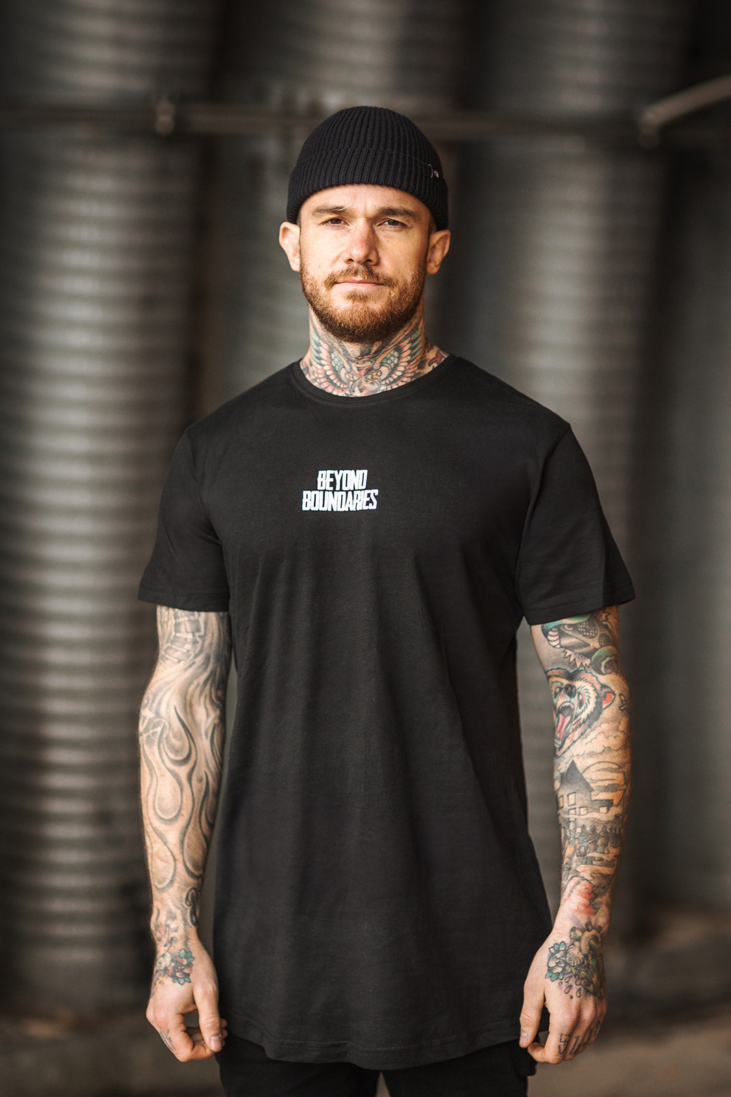 T-SHIRT LONG TEE "BEYOND BOUNDARIES"